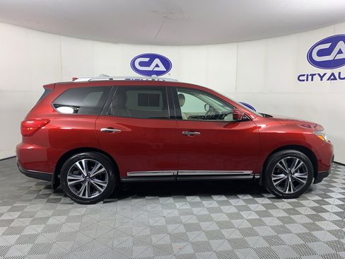 Used 2020 Nissan Pathfinder Platinum w/ Cargo Package FWD image 2