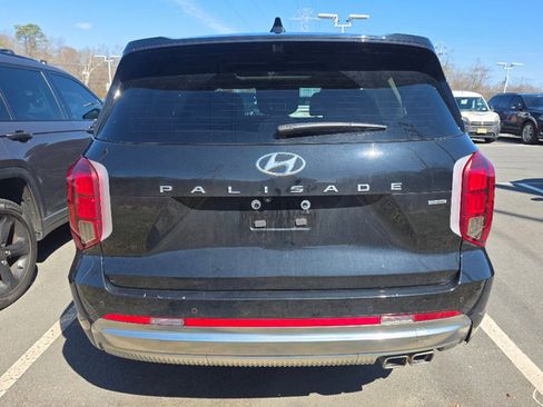 Used 2025 Hyundai Palisade Calligraphy image 4