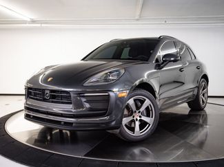 Certified 2023 Porsche Macan AWD/4WD video 1