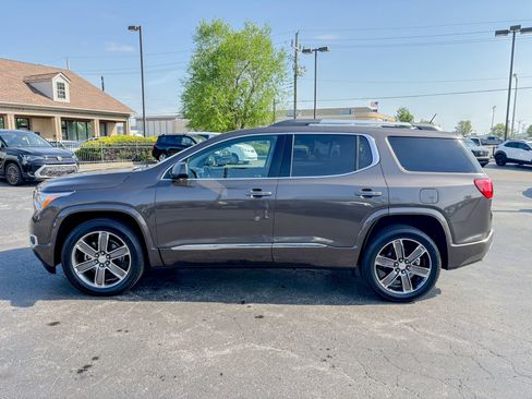 Used 2019 GMC Acadia Denali w/ Technology Package AWD/4WD image 6