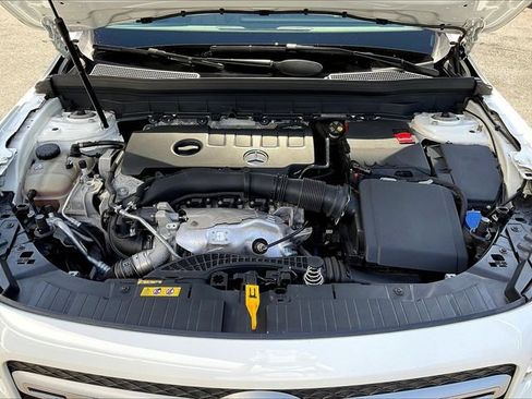 Certified 2023 Mercedes-Benz GLB 250 4MATIC image 32