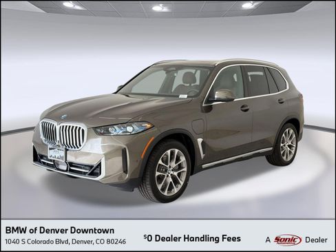 New 2026 BMW X5 xDrive50e w/ Premium Package AWD/4WD image 1