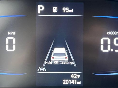 Used 2023 Hyundai Venue Limited image 5