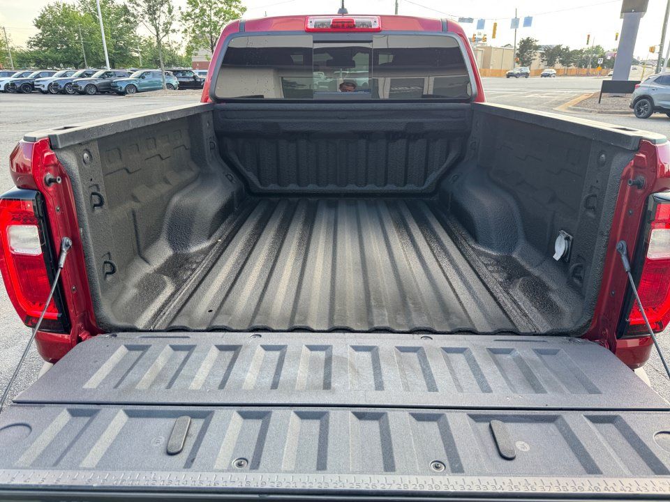 Certified 2024 GMC Canyon AT4 w/ Technology Package AWD/4WD image 19