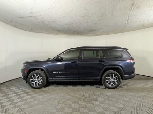 Used 2024 Jeep Grand Cherokee L Limited image 3