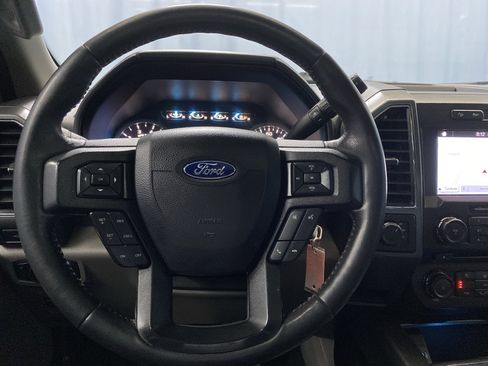 Used 2018 Ford F150 XLT w/ Equipment Group 302A Luxury image 19