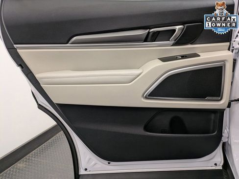 Certified 2024 Kia Telluride S w/ S Sunroof Package image 22