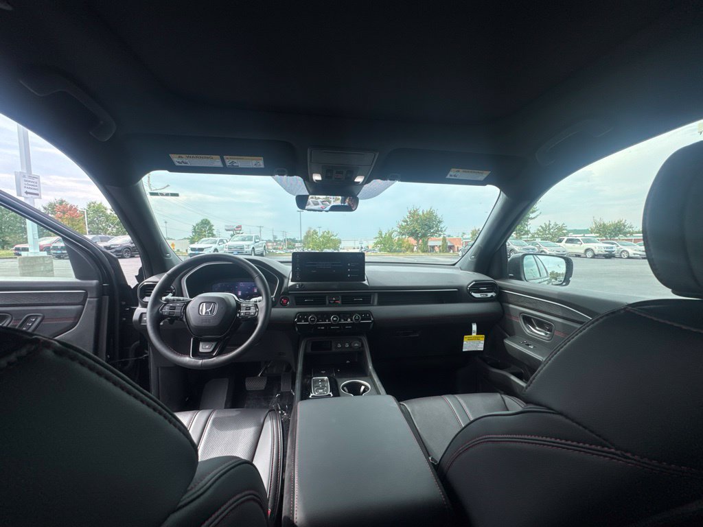 Used 2026 Honda Pilot Black Edition image 21