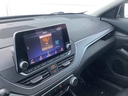 Used 2023 Nissan Altima 2.5 SR image 17