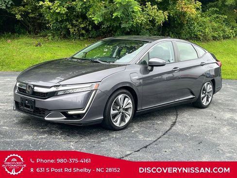 Used 2018 Honda Clarity Plug-In Hybrid image 2