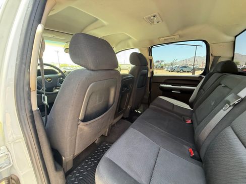 Used 2011 Chevrolet Silverado 1500 LS RWD image 17