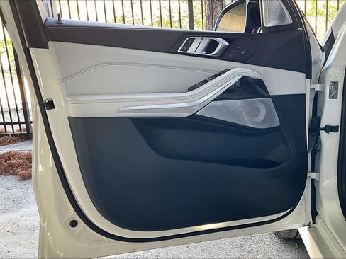 Certified 2024 BMW X5 M60i w/ Executive Package image 21