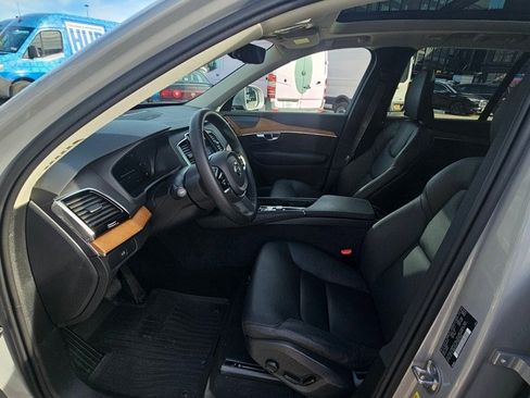 Certified 2024 Volvo XC90 B5 Plus w/ Protection Package Premier image 17