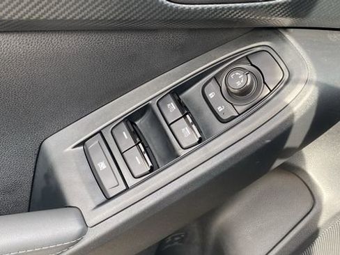 Certified 2025 Subaru Crosstrek 2.0i Premium image 16