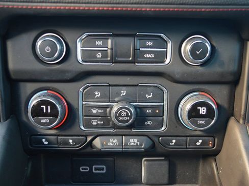 Used 2024 Chevrolet Tahoe RST w/ Luxury Package image 25