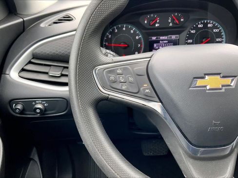 Used 2024 Chevrolet Malibu LT FWD image 23