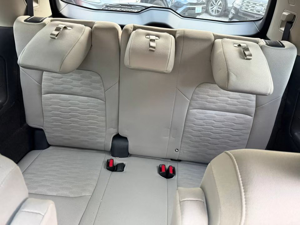 Used 2025 Nissan Pathfinder SV w/ SV Premium Package AWD/4WD image 14