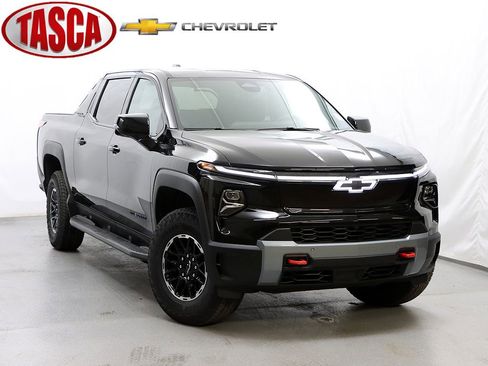 New 2026 Chevrolet Silverado EV Trail Boss AWD/4WD image 1
