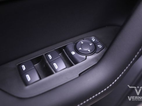 New 2025 Chevrolet Blazer LT image 20