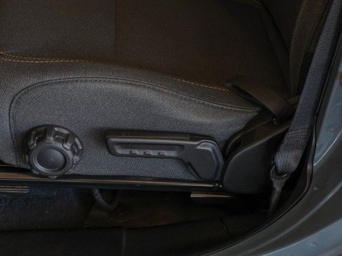Used 2024 Jeep Wrangler Unlimited AWD/4WD image 10
