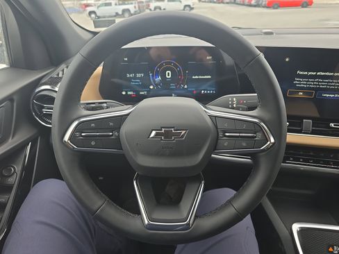 New 2026 Chevrolet Equinox ACTIV w/ LPO, Floor Liner Package image 19