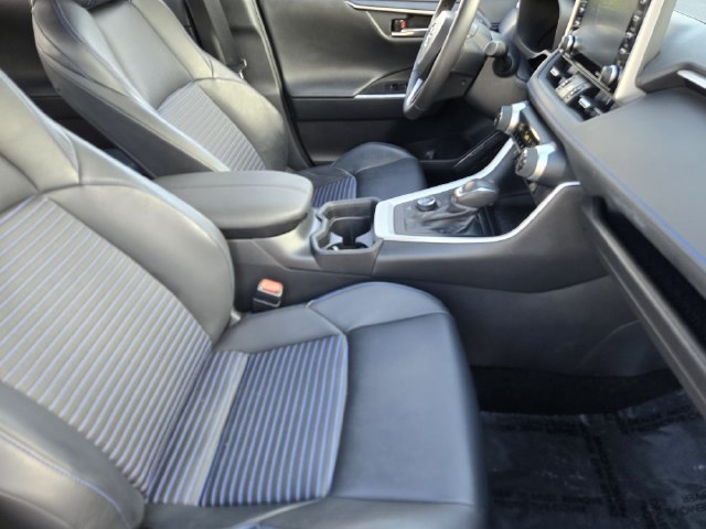 Used 2021 Toyota RAV4 XSE w/ XSE Grade Weather Package AWD/4WD image 8