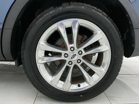 Used 2019 Ford Explorer XLT w/ Equipment Group 201A FWD image 47