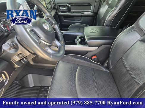 Used 2022 RAM 3500 Laramie AWD/4WD image 10