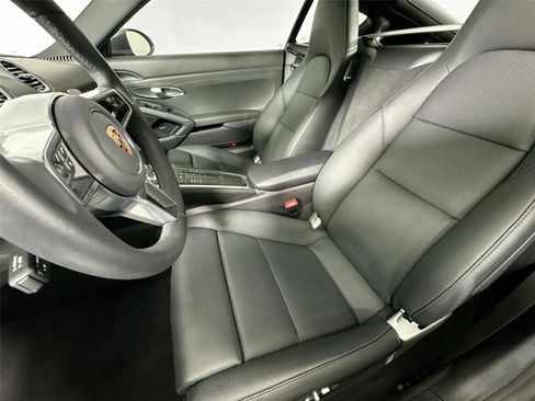Used 2024 Porsche 718 Cayman RWD image 5