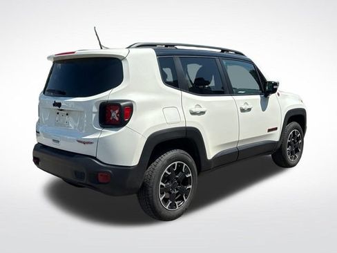 Used 2023 Jeep Renegade Trailhawk AWD/4WD image 6