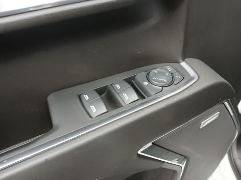 Used 2024 Chevrolet Silverado 1500 LT Trail Boss w/ Convenience Package II AWD/4WD image 17