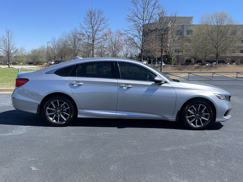 Certified 2021 Honda Accord EX-L image 10