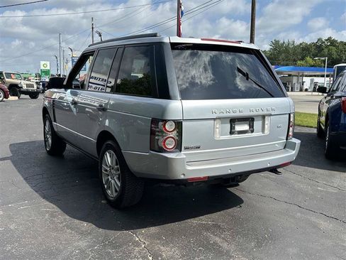 Used 2011 Land Rover Range Rover HSE AWD/4WD image 4