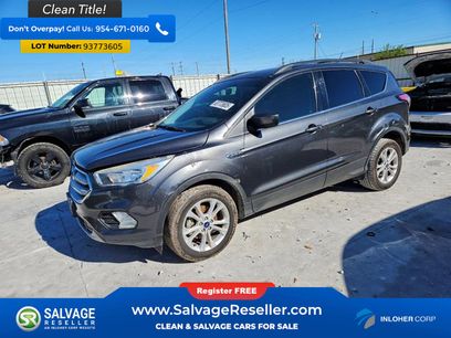Used 2018 Ford Escape SE w/ SE Sync 3 Package