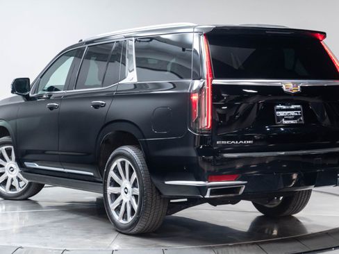 Used 2024 Cadillac Escalade Premium Luxury Platinum AWD/4WD image 33