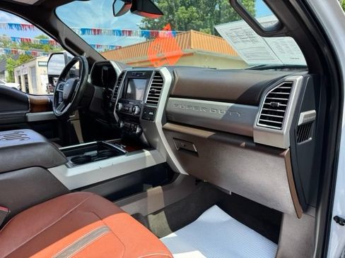 Used 2018 Ford F250 King Ranch w/ King Ranch Ultimate Package AWD/4WD image 14