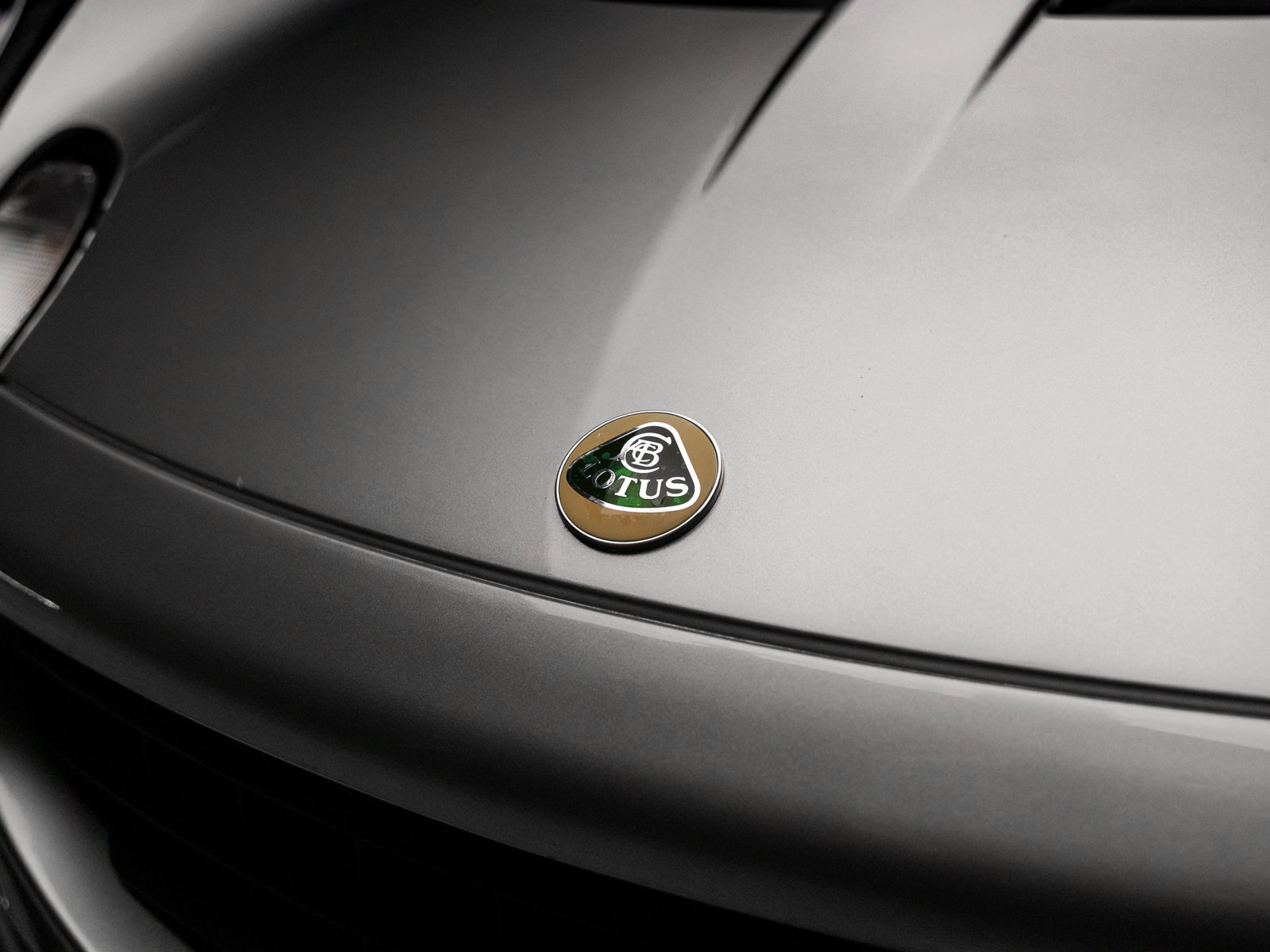 Used 2005 Lotus Elise RWD image 16