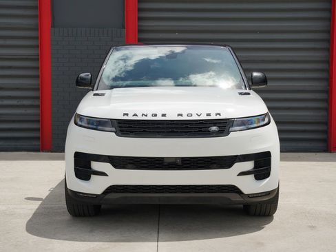Used 2024 Land Rover Range Rover Sport SE AWD/4WD image 10