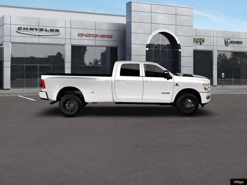 New 2026 RAM 3500 Limited AWD/4WD image 9