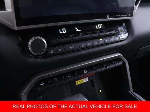 Used 2023 Toyota Tundra Limited AWD/4WD image 6