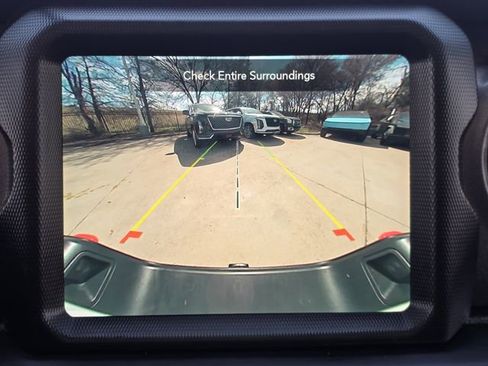 Used 2023 Jeep Gladiator Mojave w/ Cold Weather Group image 16