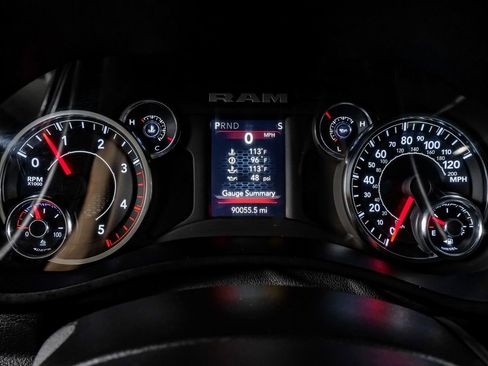 Used 2024 RAM 3500 Tradesman w/ Chrome Appearance Group image 19