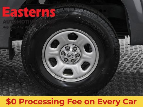 Used 2022 Nissan Frontier S RWD image 31