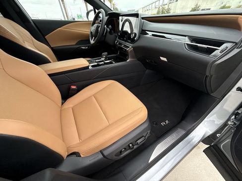 Used 2026 Lexus RX 350 FWD w/ Accessory Package (Z1) image 15