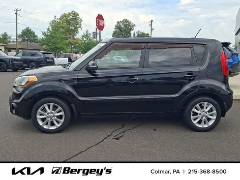 Used 2013 Kia Soul + FWD image 9