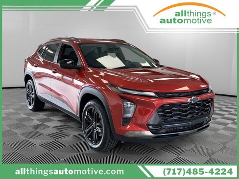 Used 2024 Chevrolet Trax ACTIV w/ Sunroof Package FWD image 1