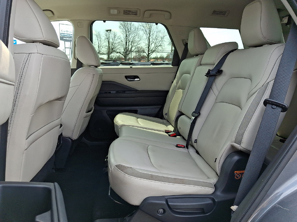 Certified 2023 Nissan Pathfinder SL AWD/4WD image 12