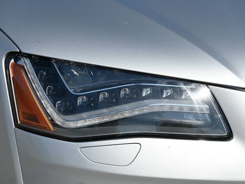 Used 2012 Audi A8 L 4.2 AWD/4WD image 32