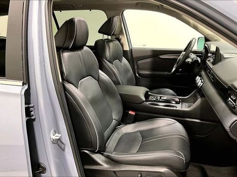 Used 2025 Honda Pilot Elite image 5