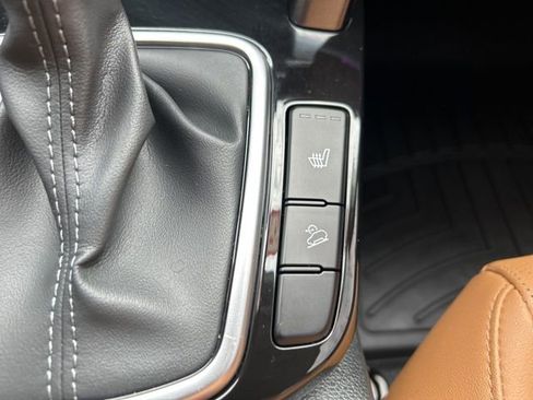 Used 2024 Kia Seltos EX FWD image 29
